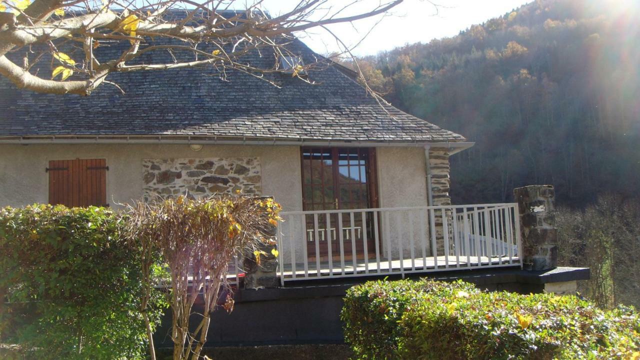 Gite Familial Fouga Bareilles Εξωτερικό φωτογραφία